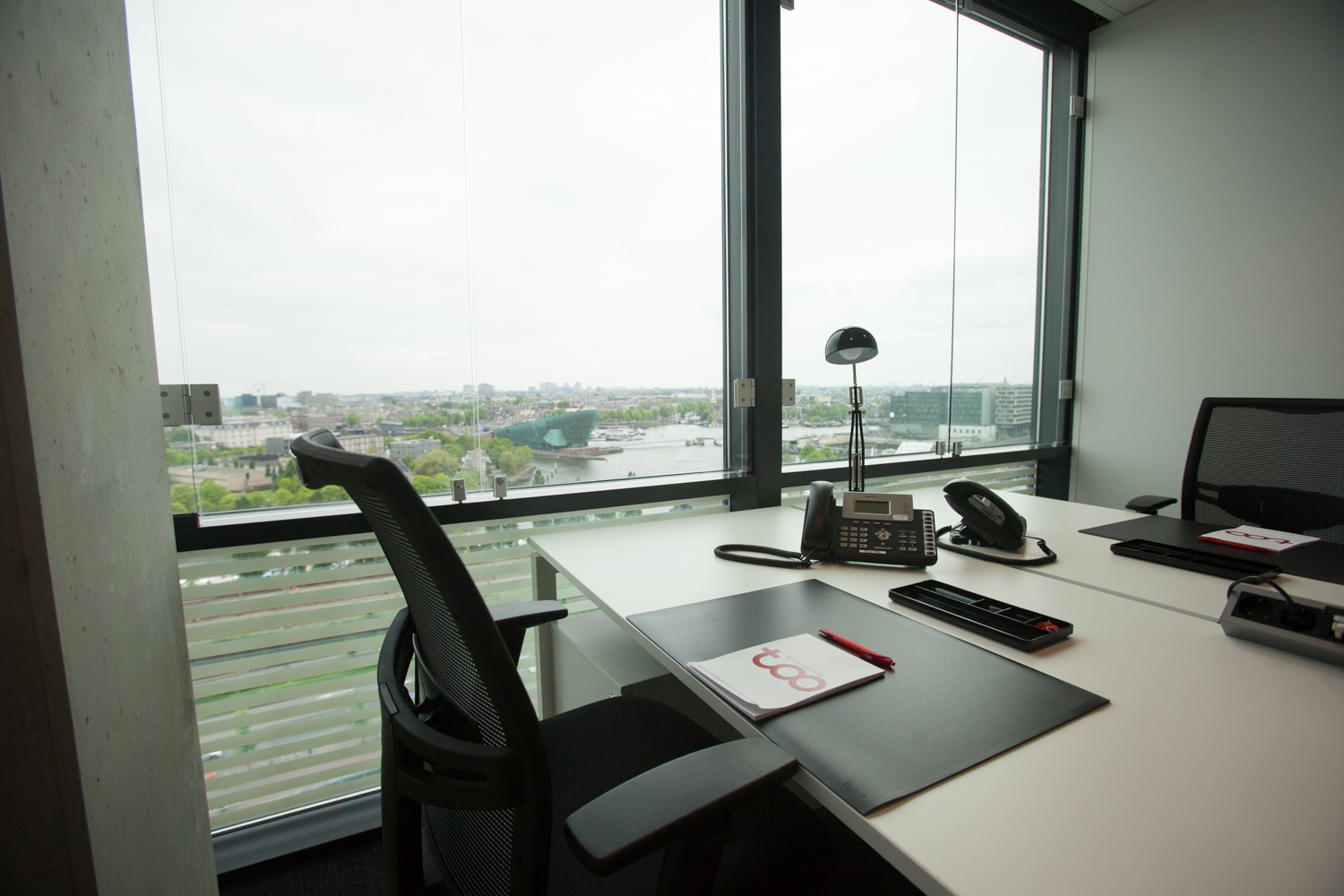 The Office Operators aménagement de douze centres d'affaires Alvero